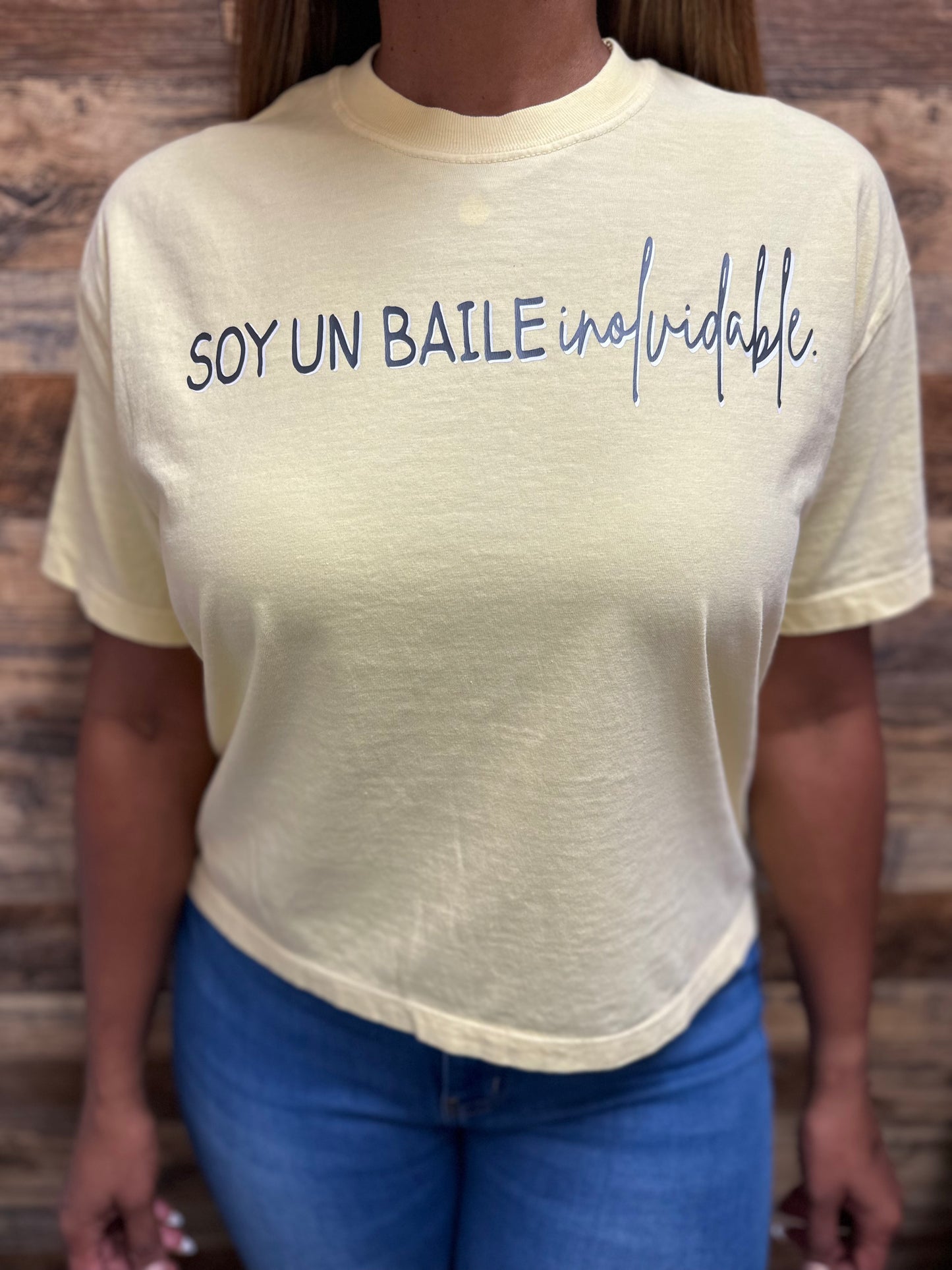"Soy un Baile Inolvidable" -not so- Cropped Tee