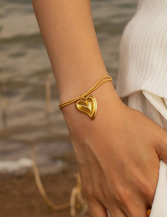 I do! 18K Gold-Plated Heart Bracelet