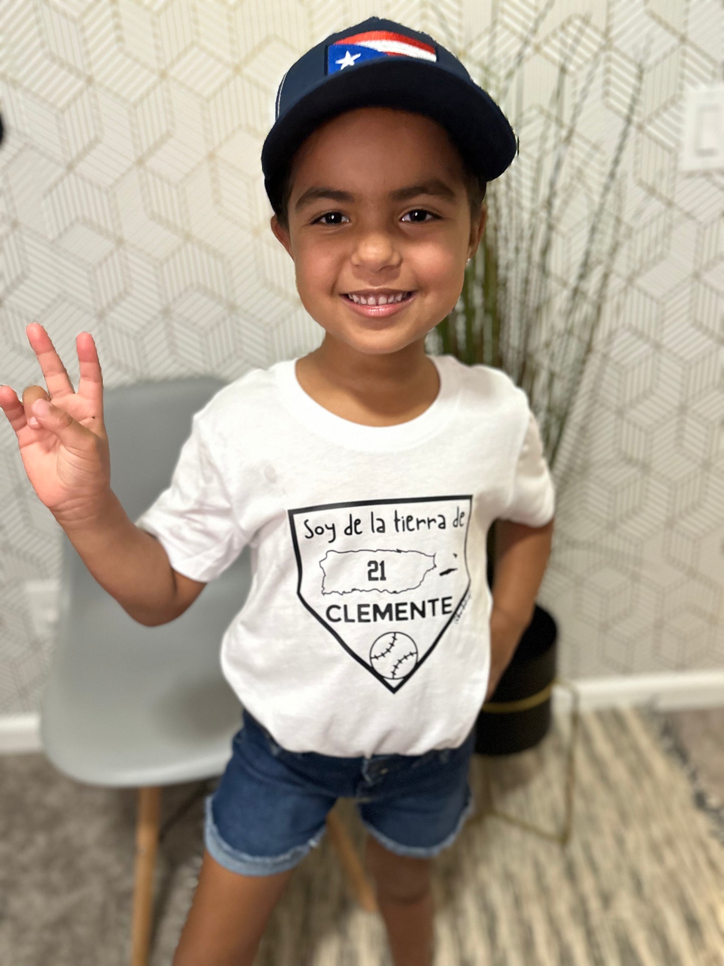 La tierra de Clemente T-shirt
