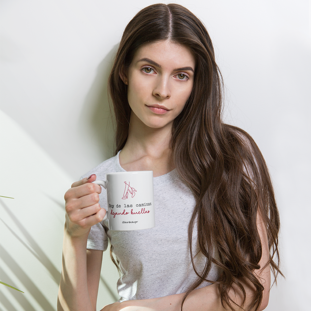 Dejando huellas mug