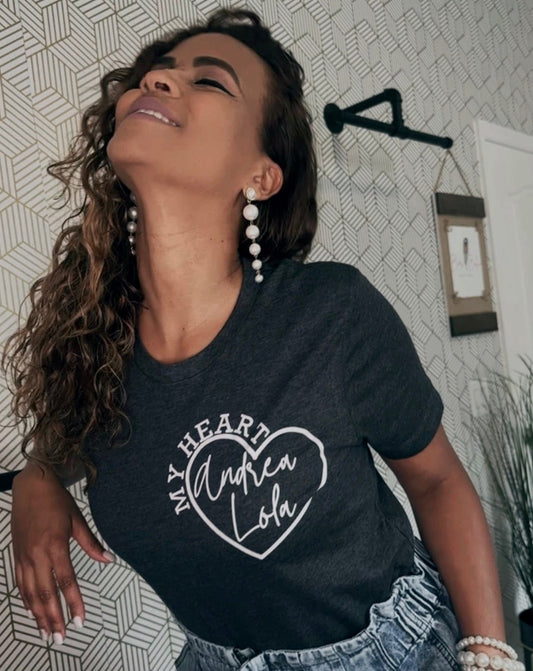Personalized Mom's Heart T-shirt | Gray
